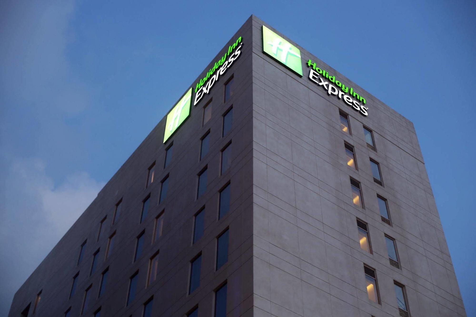 Holiday Inn Express Chennai Old Mahabalipuram Road Eksteriør billede
