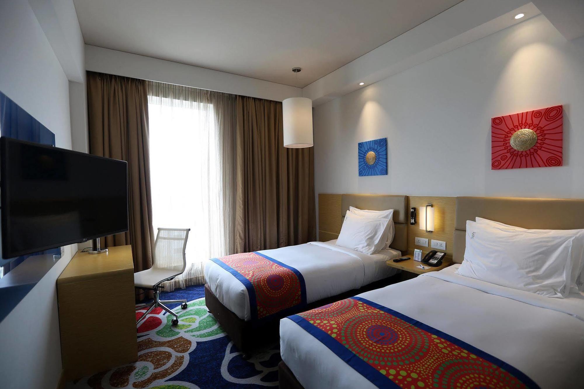Holiday Inn Express Chennai Old Mahabalipuram Road Eksteriør billede